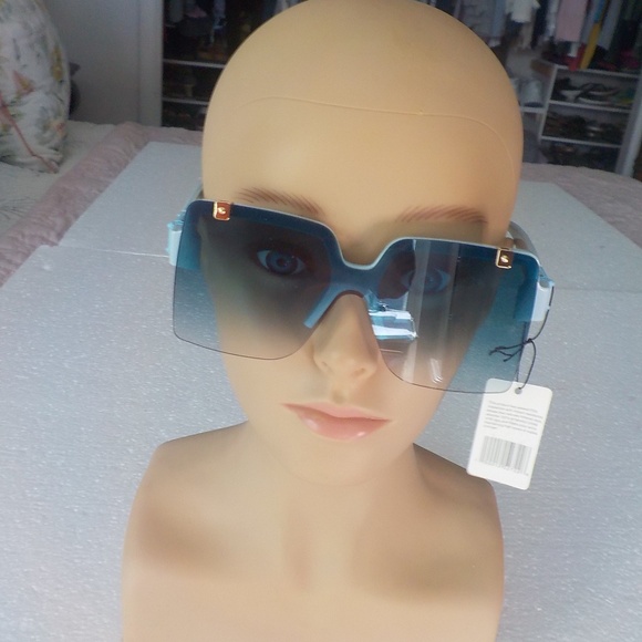 Accessories - Large Len Sunglasses